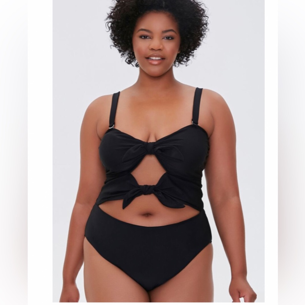 FOREVER 21 - Black bow One Piece swimsuit